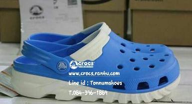 crocs duet max clog